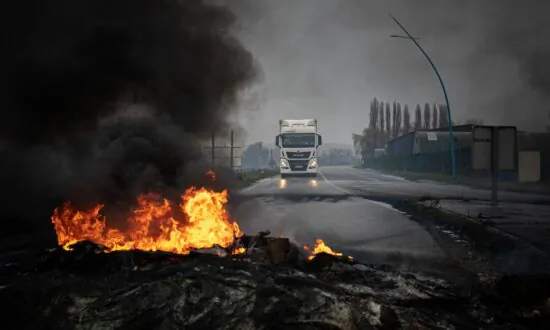 Residents Affected by New Zealand Chemical Truck Fire Told to Wash Households Down