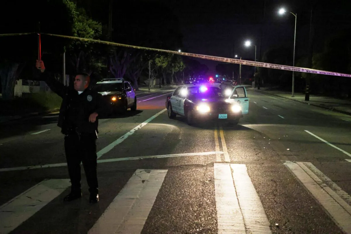 An area is cordoned off as police respond to an incident in Los Angeles, Calif., on March 8, 2023. (David Swanson/Reuters)