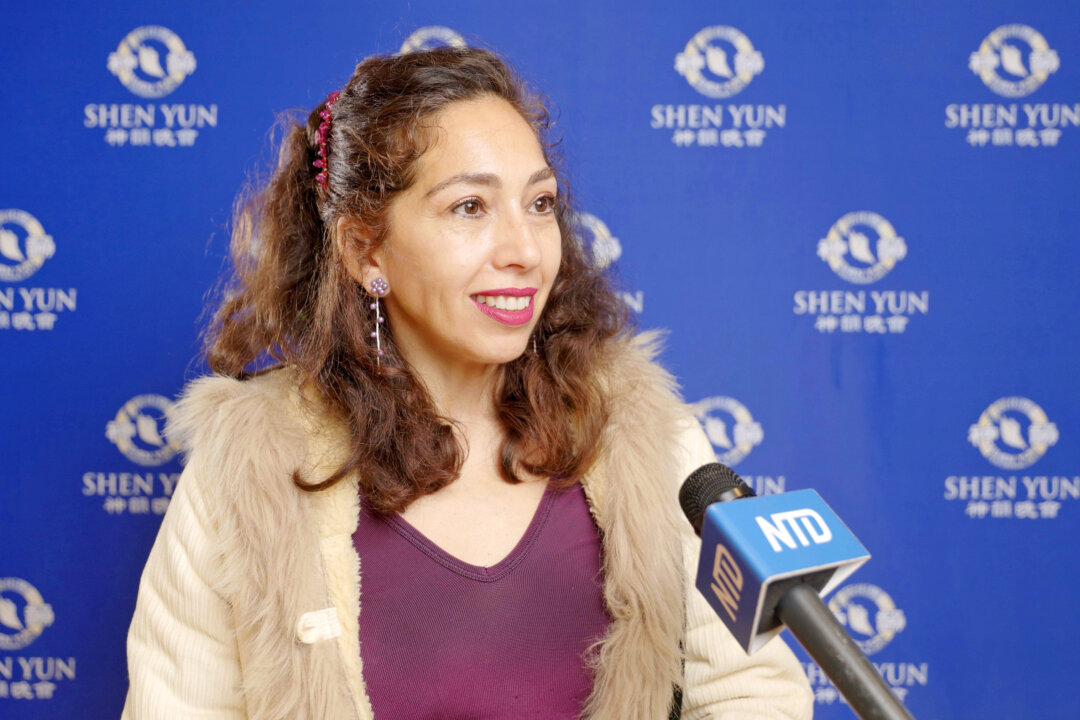 Alejandra Sabena attended Shen Yun Performing Arts at the Cartuja Center Cite, in Sevilla, on March 9, 2023. (NTD)