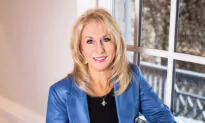 Doctor Who Survived Breast Cancer Shares the Self-Check Technique That Led to Her Diagnosis