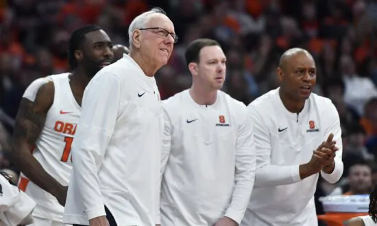 Boeheim Bids Syracuse Farewell at Autry’s Introduction