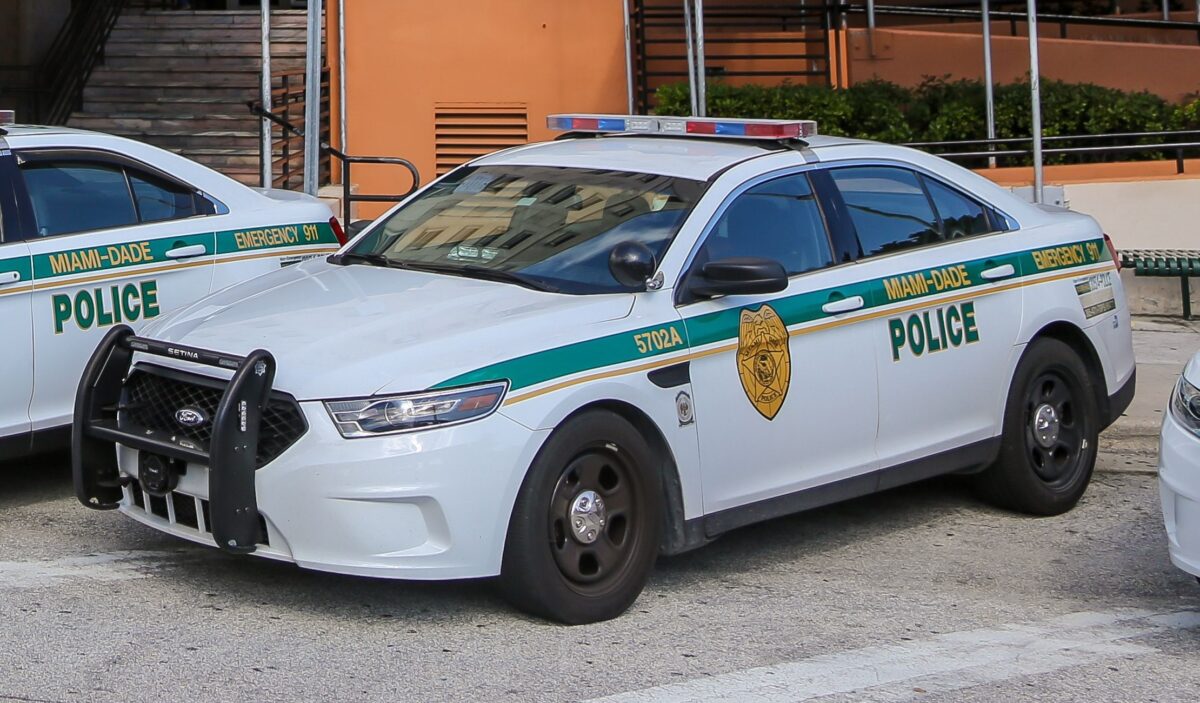 NextImg:Police: 5 Dead in Apparent Murder-Suicide in South Florida