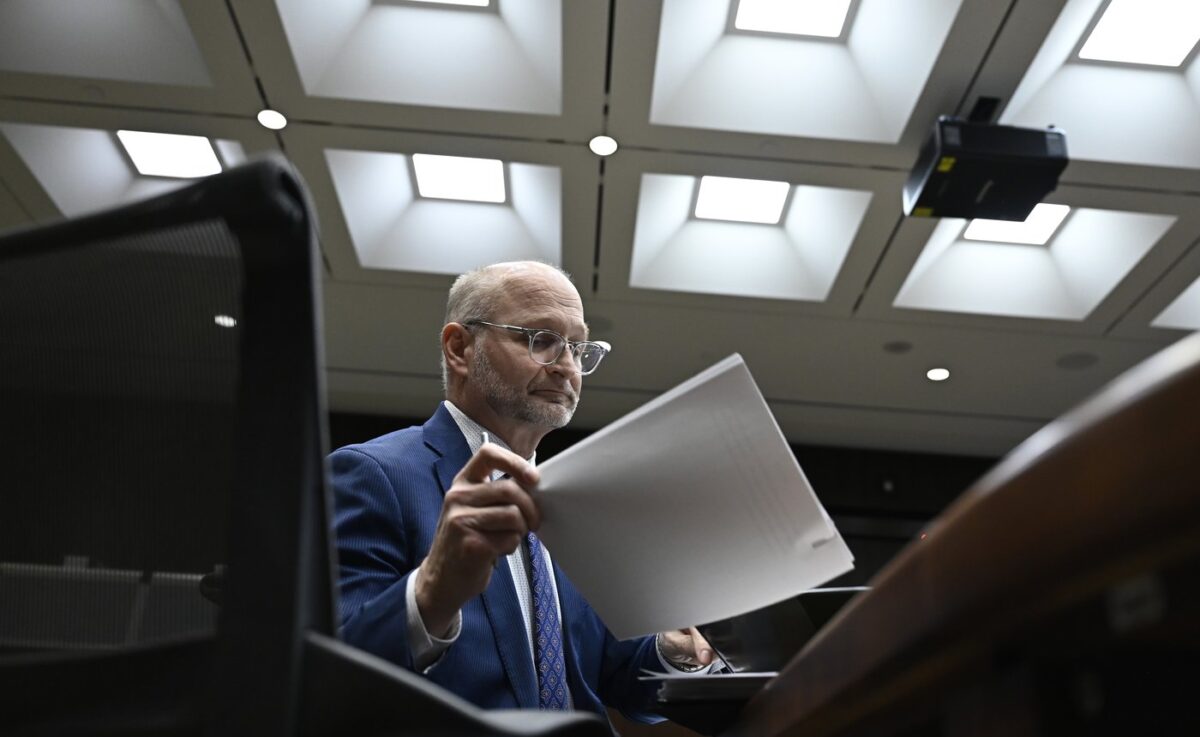 NextImg:Federal Justice Minister Responds to Premiers' Objections Over His Comments on Natural Resource Rights