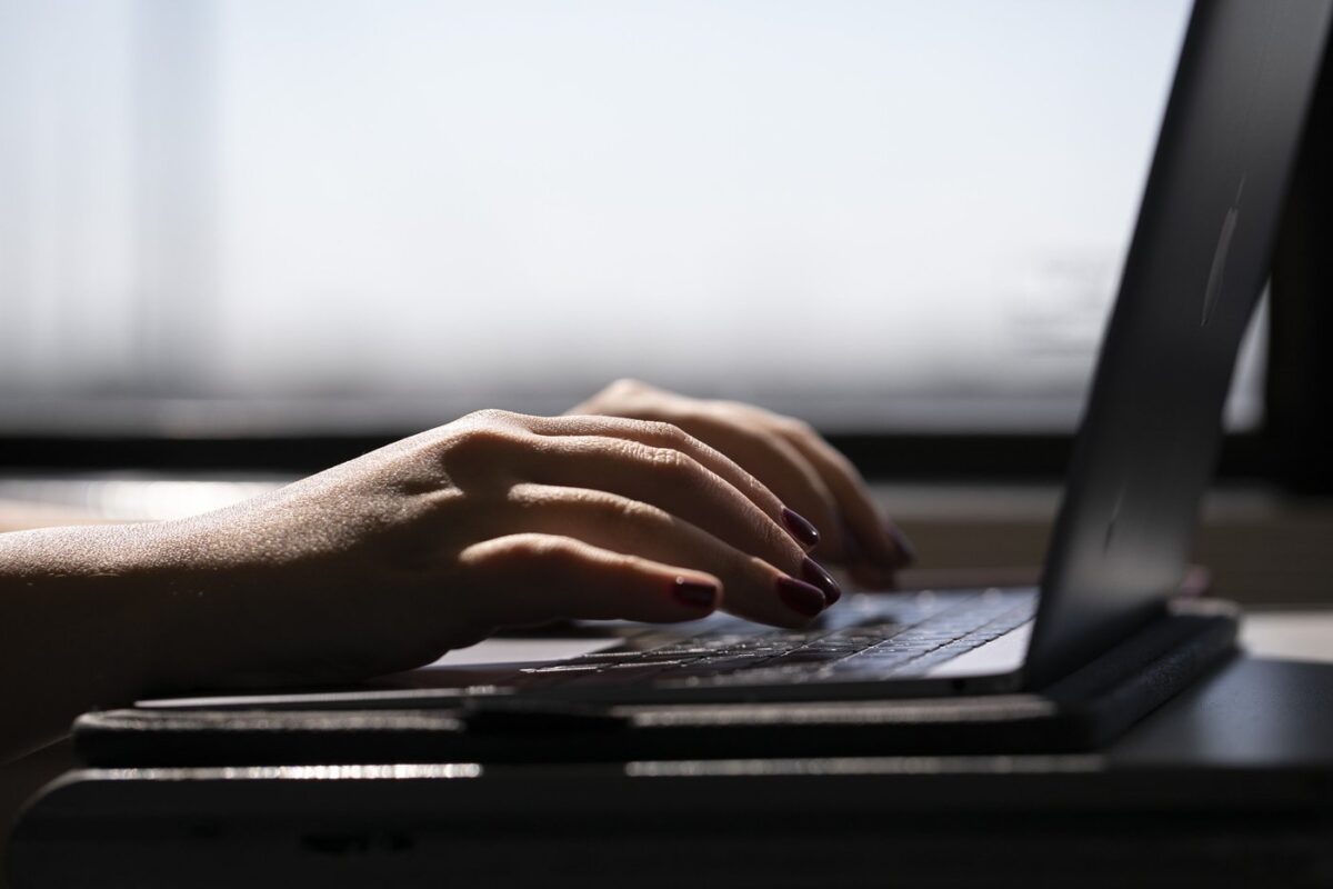 NextImg:'Recovery Scams' Targeting Sextortion Victims Are on the Rise, Experts Warn