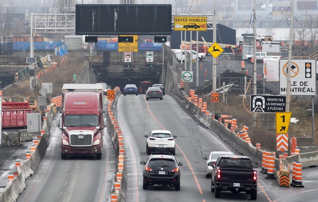 NextImg:Quebec Truckers Worry Problems at Auto Board Will Force Them to Park Their Rigs