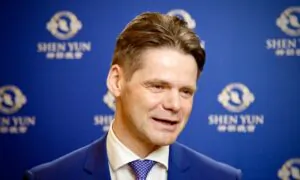 Investment CEO Inspired by Depth of Culture in Shen Yun