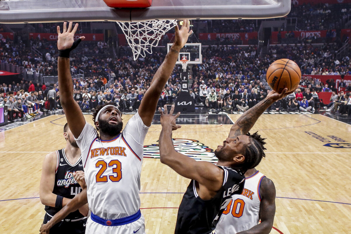 NextImg:Leonard Scores 38, Leads Clippers to 106–95 Win Over Knicks
