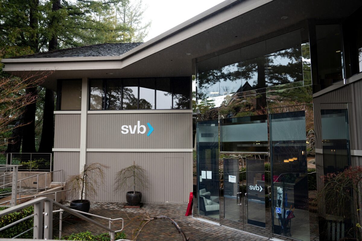 NextImg:UK Government Works to Minimize SVB Fallout