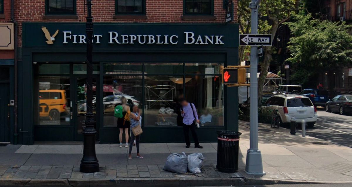 2 More Banks Seek to Reassure Customers After Silicon Valley Bank Collapse - Vimarsana News
