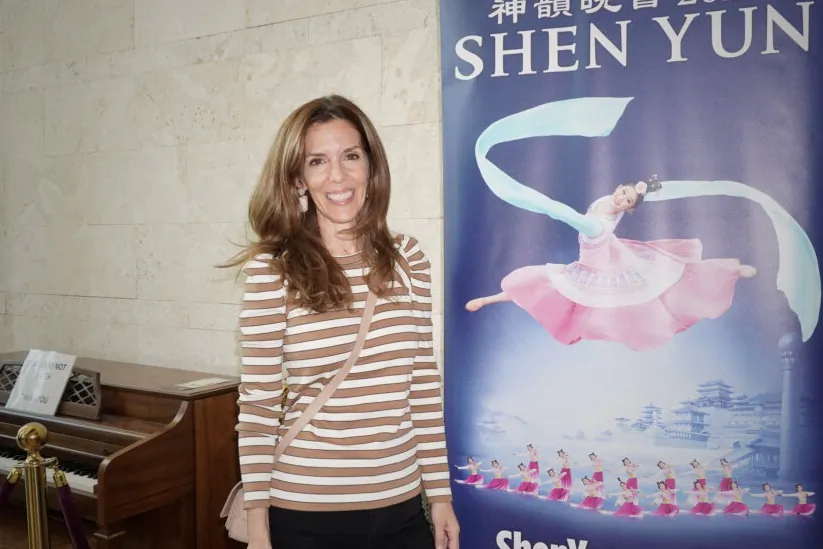 Jackie Rogers, founder of the House of Hilt, attended Shen Yun Performing Arts at the Venice Performing Arts Center, on March 12, 2023. (Nancy Ma/The Epoch Times)