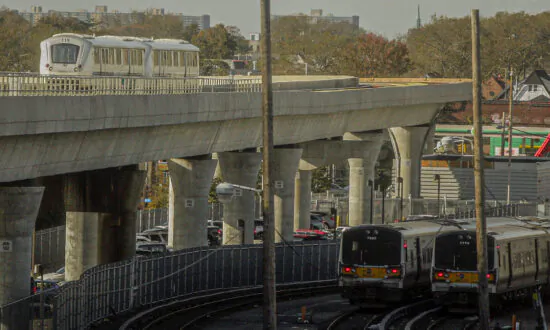 Plans for a NYC Rail Link to LaGuardia Airport Now Abandoned
