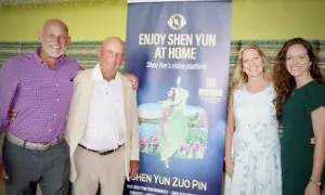Shen Yun Paints a Picture of the Divine: Financial Adviser