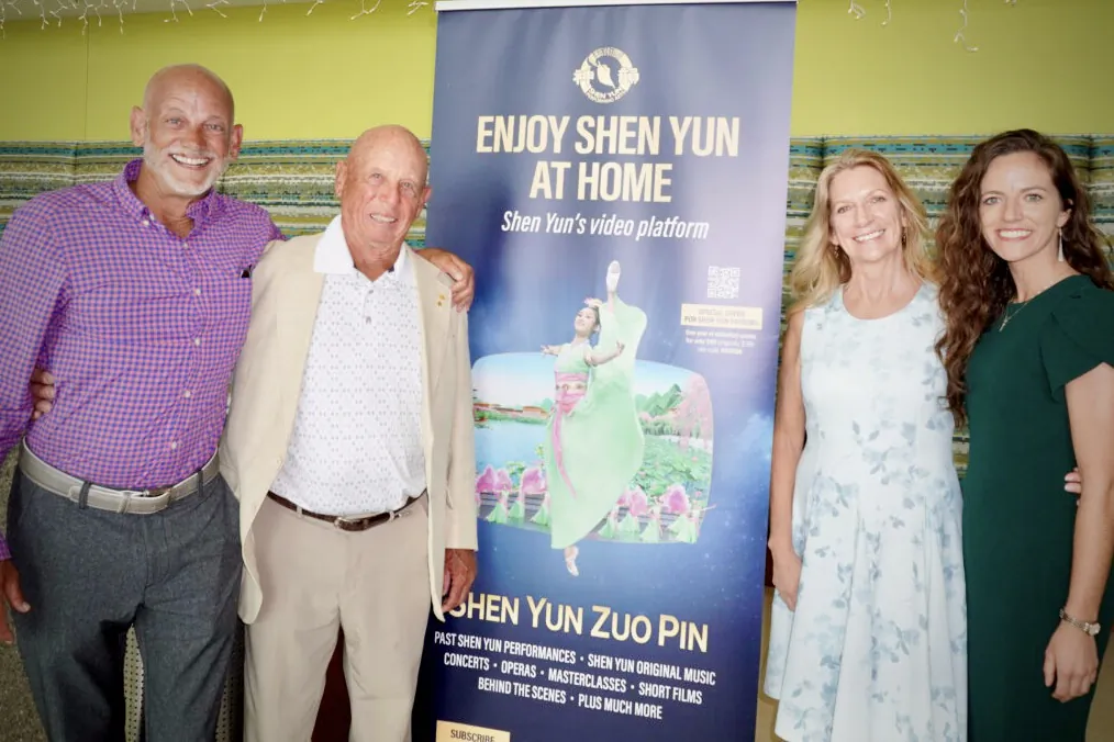 (L–R) Stewart Williamson, Dr. Malcolm Williamson, Mrs. Kathryn Dennen, and Ms. Kathryn Dennen at Shen Yun Performing Arts at the Venice Performing Arts Center, on March 12, 2023. (Nancy Ma/The Epoch Times)