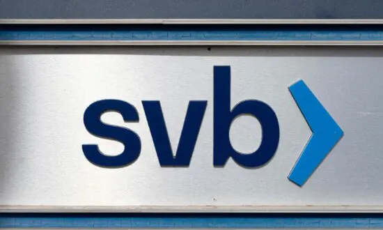Rep. Mike Flood Calls for Answers on SVB Bank Collapse Before Jumping to New Regulations
