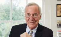 Depositors of Failed Banks Should Not Be Bailed Out: Reagan Economic Adviser