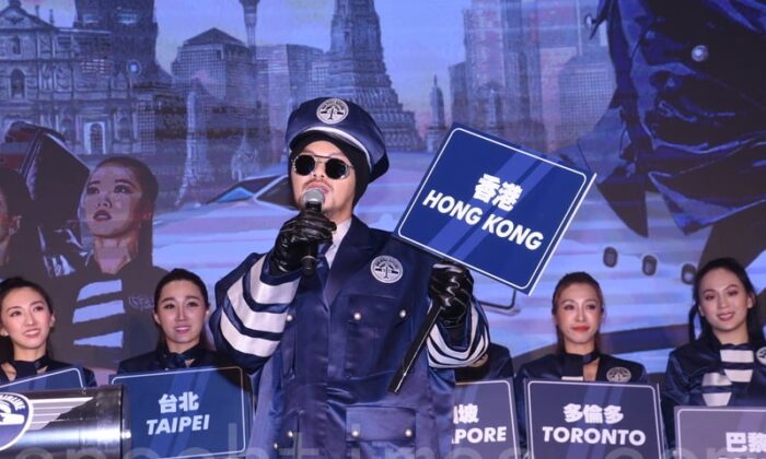 Namewee Wee Meng-Chee (M) at a press conference for his Namewee Big Bird Tour—Terminal Taipei, in Taipei on March 14, 2023. (Huang Tsung Mao/The Epoch Times)