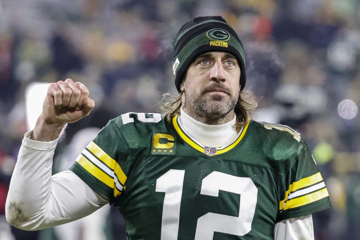 Green Bay Packers quarterback Aaron Rodgers (12) reacts as he leaves the field after an NFL game against the Minnesota Vikings in Green Bay, Wis., on Jan. 2, 2022. (Jeffrey Phelps/AP Photo)