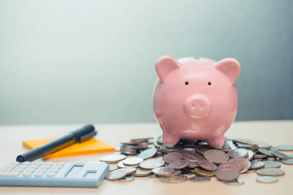 Switching to a new savings account is fairly simple. (Dreamstime/TNS)