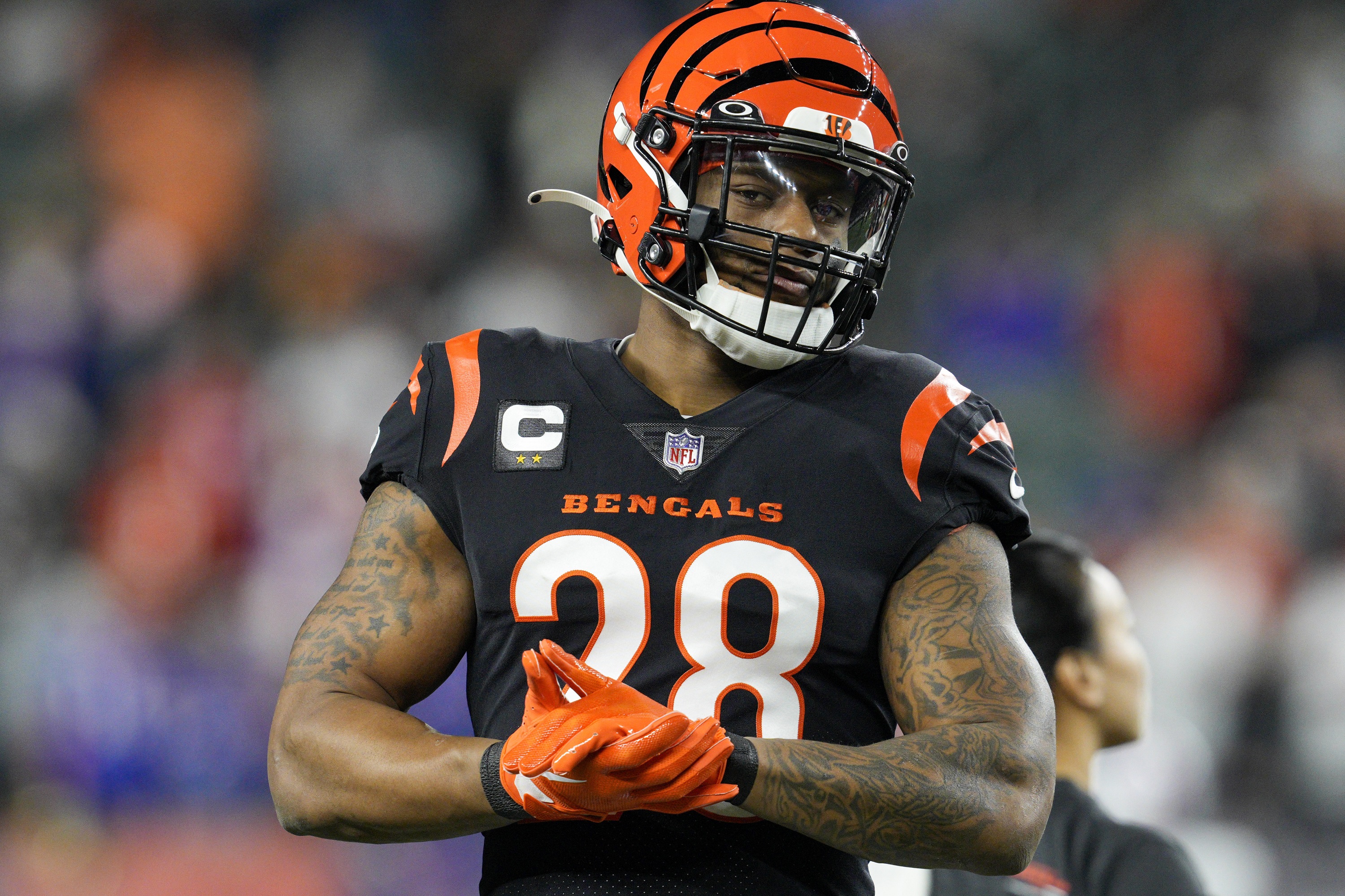 NFL Player Armed in Shooting but Fired No Shots: Prosecutor - Vimarsana News