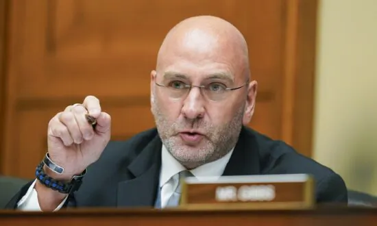 Republican Lawmaker Warns Trump Supporters About Falling Into DOJ Trap