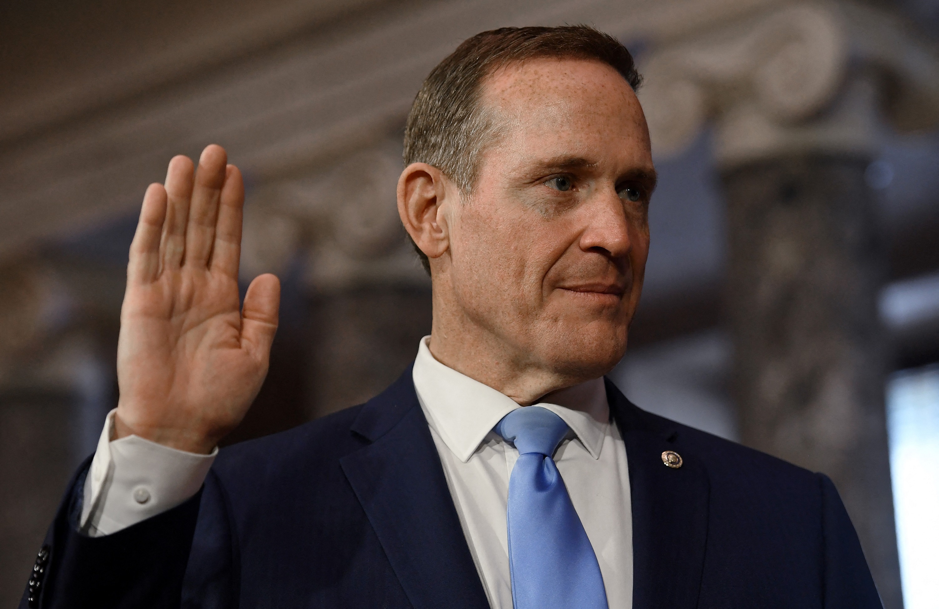 Qualified-Pilot Members of Congress Battle Over Biden's FAA Nominee - Vimarsana News