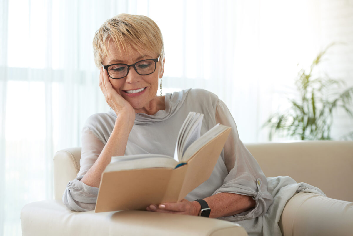NextImg:Prioritize an Interesting Life Over a Happy Life