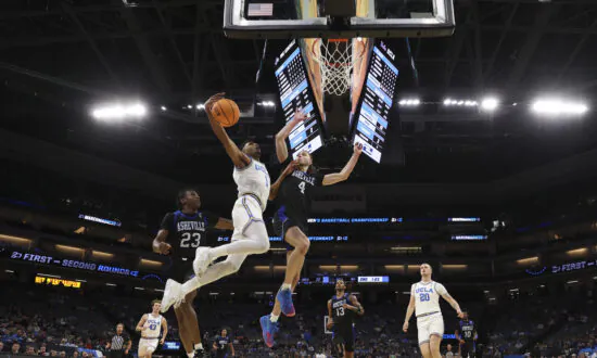 No. 2 UCLA Jumps to Early Lead, Routs No. 15 UNC Asheville