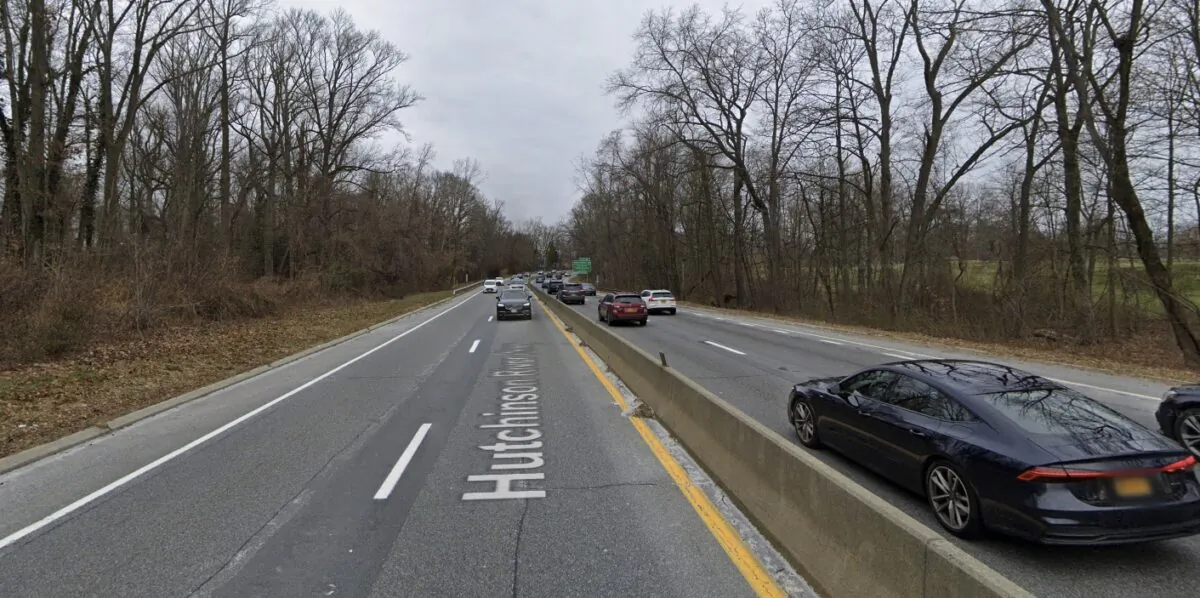 The Hutchinson River Parkway in Scarsdale, N.Y., in December 2022. (Google Maps/Screenshot via NTD)