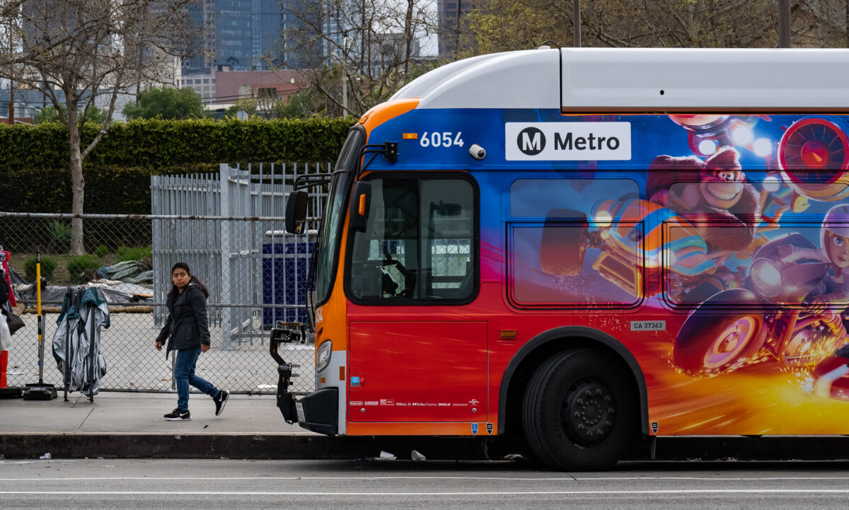 Bus Driver Stabbed During Argument with Passenger in Los Angeles