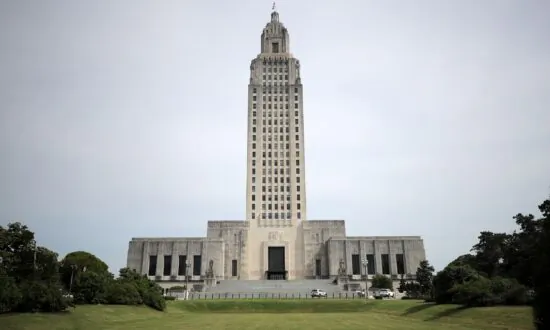 ANALYSIS: Republicans Look to Flip 2 Governorships in 2023 Contests