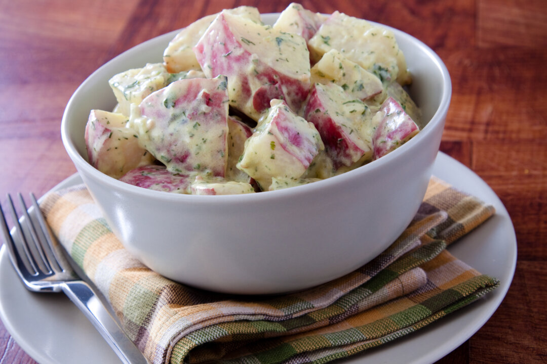 Delicious creamy potato salad (Rohit Seth/Shutterstock)