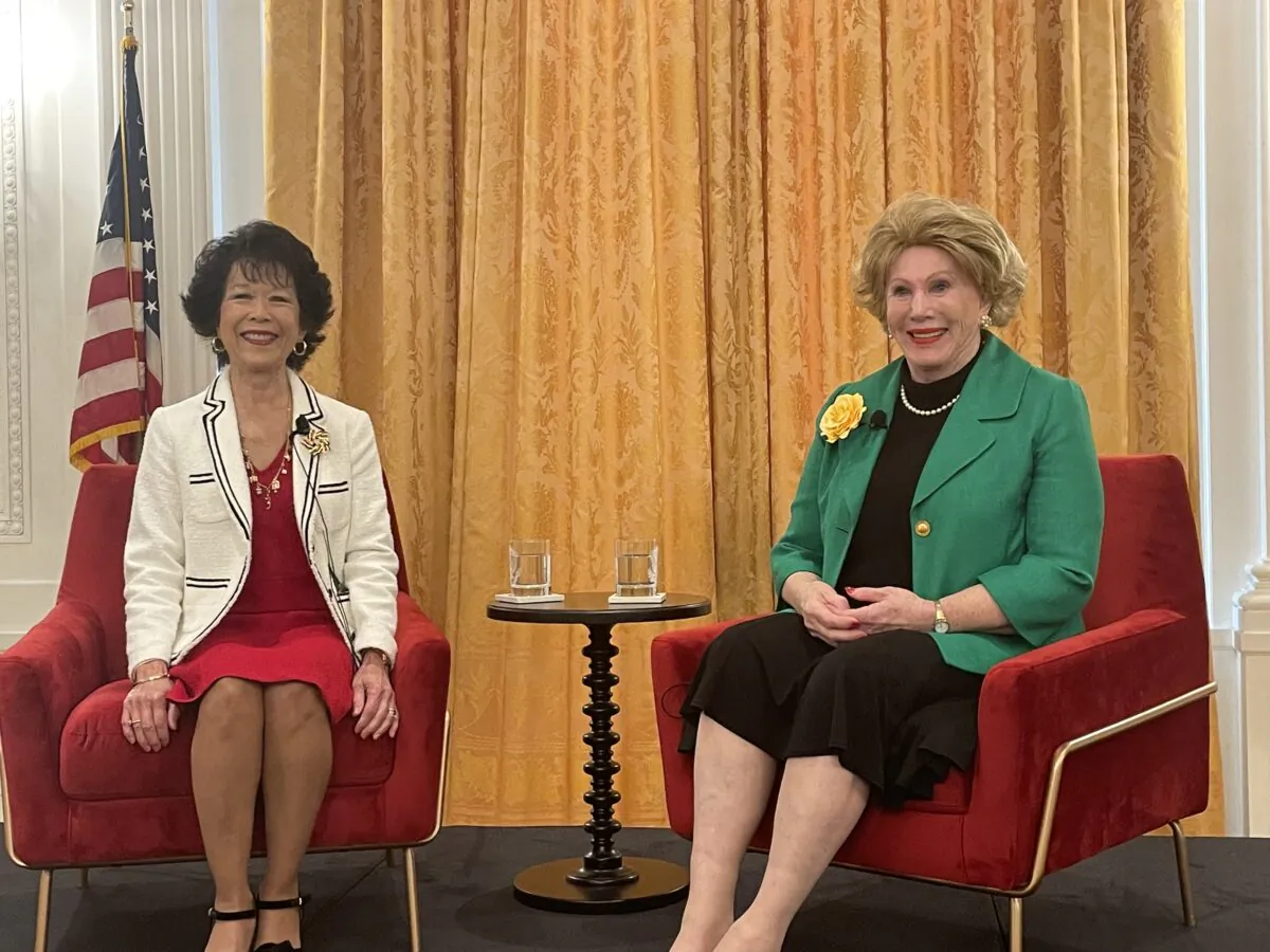 Cindy Scott (L) interviews Nixon family friend and Pat Nixon actress Maureen Nunn onstage at the Nixon Library in Yorba Linda, Calif., on March 16, 2023. (Carol Cassis/The Epoch Times)
