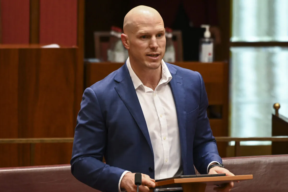 Senator David Pocock speaks during question time at Parliament House in Canberra, Australia, on July 28, 2022. (Martin Ollman/Getty Images)