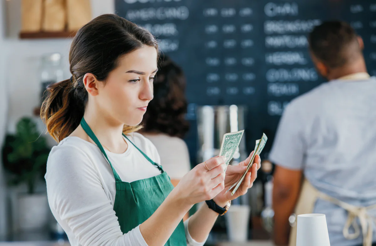 Requests for tips are increasing in places such as coffee shops and bakeries. (SDI PRODUCTIONS/GETTY IMAGES)
