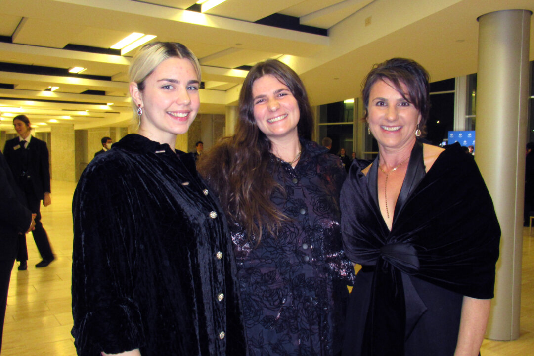 Maria Mariotti-Parker (R), her eldest daughter Jessica Rose Wilder (C), and younger daughter, enjoyed Shen Yun at the  Younes and Soraya Nazarian Center for the Performing Arts on March 22, 2023. (Linda Jiang/The Epoch Times)