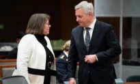 Former Insiders Bemoan Politicization of CSIS, Other Government Agencies