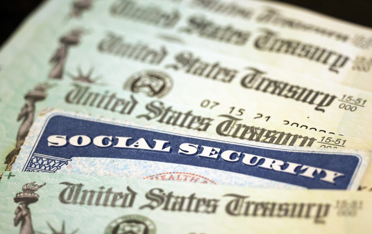 NextImg:Treasury Warns Social Security Fund Will Run Out of Money by 2033