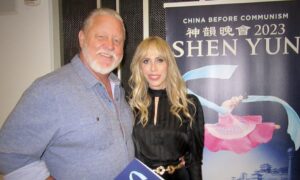 Filmmaker Says of Shen Yun ‘It Gives You Hope’
