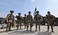 Democrat Bill Seeks to Ensure Transgender People Can Serve in US Military