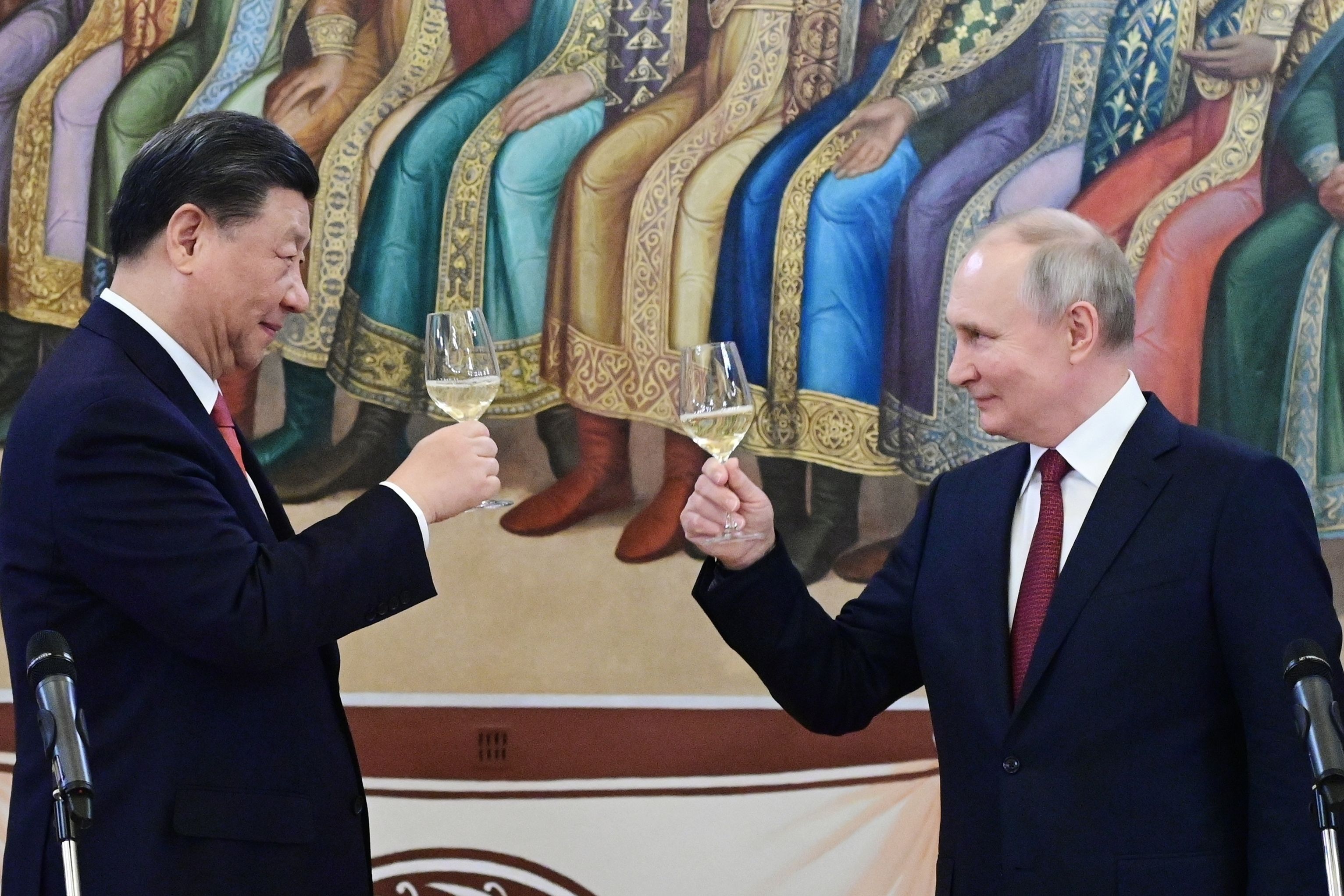Brian Giesbrecht: Xi's 'Clark Kent' Moment - Vimarsana News