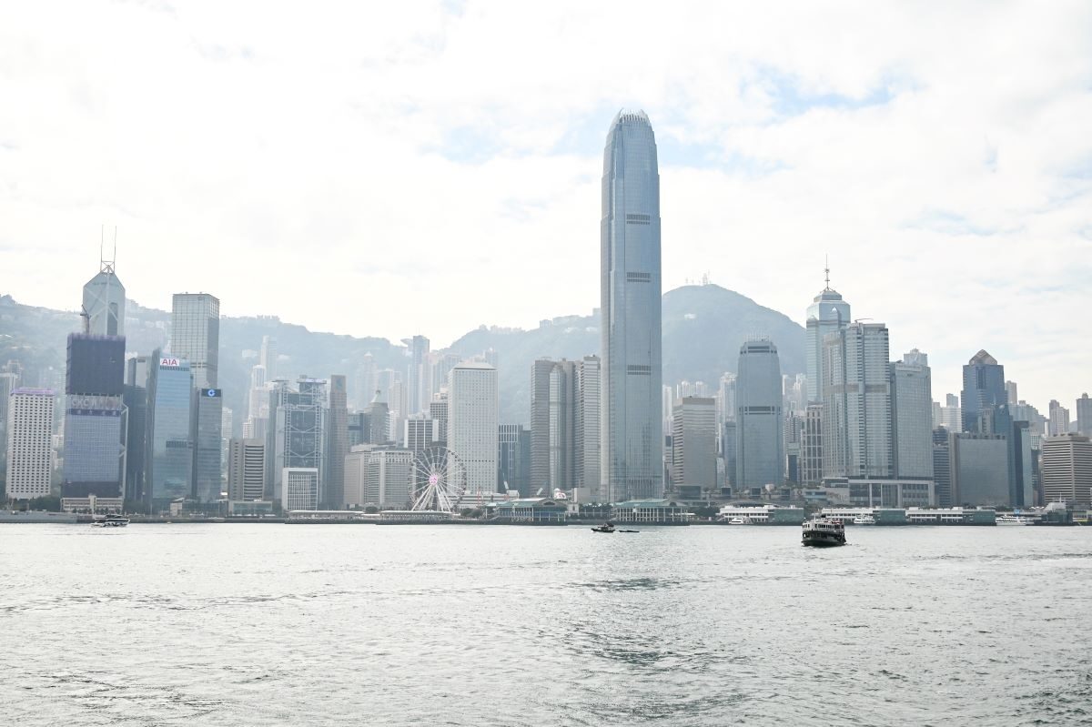 NextImg:Lights out at the Pearl of the Orient