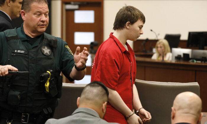 Florida Teen Sentenced For Brutal Murder Of Cheerleader Stabbed 114 ...