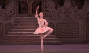 Swan Lake: Entrée and Adage From the Black Swan Pas de Deux | The Royal Ballet