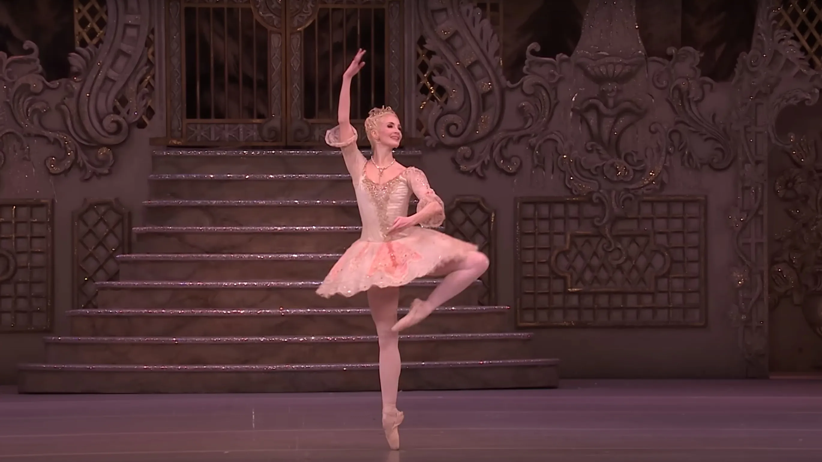 Swan Lake: Entrée and Adage From the Black Swan Pas de Deux | The Royal ...