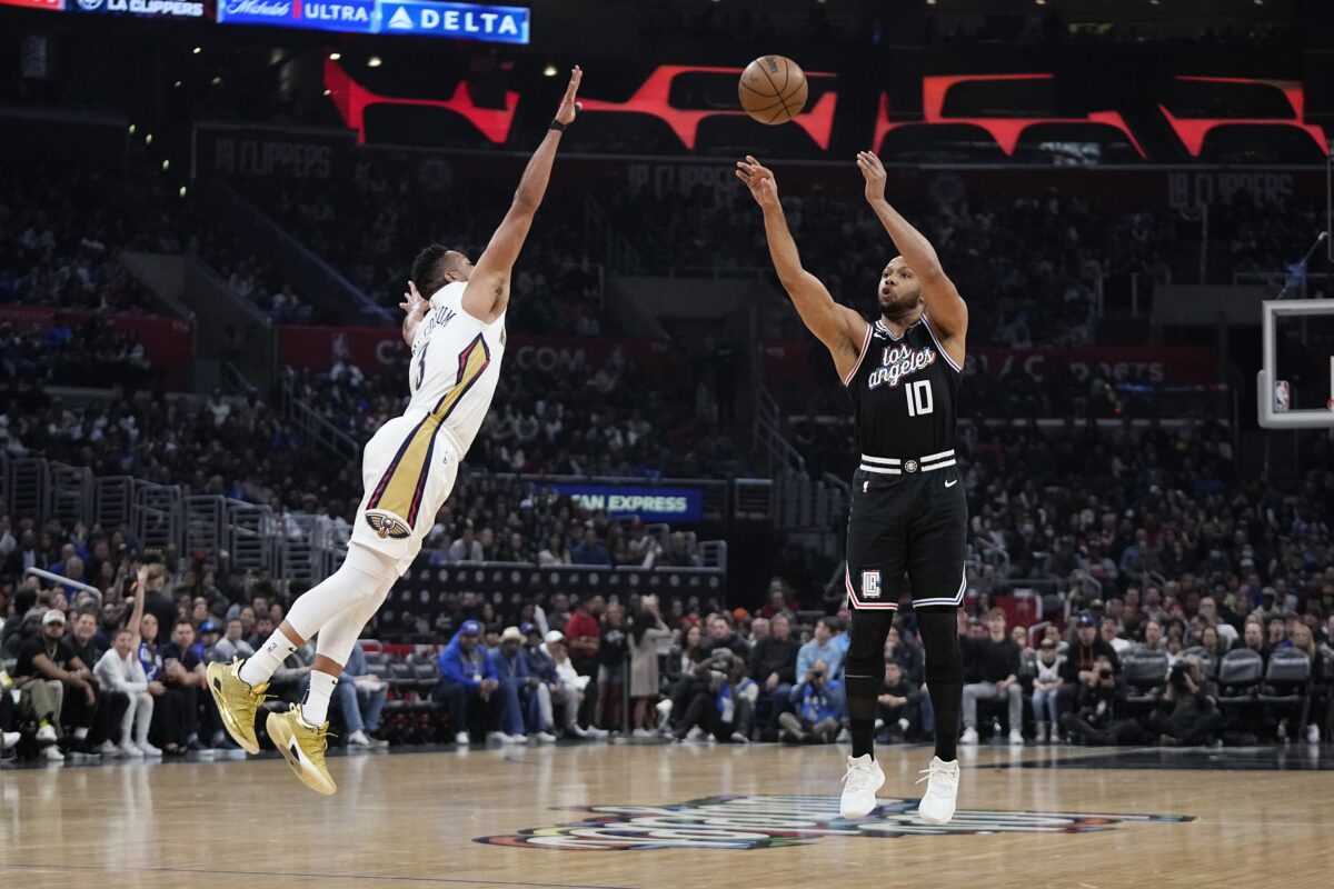 NextImg:Pelicans Ride 21 3-pointers to 131–110 Win Over Clippers