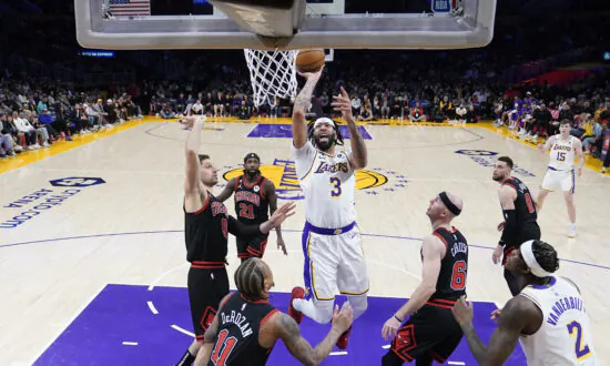 Bulls Spoil LeBron’s Return With 118–108 Win Over Lakers