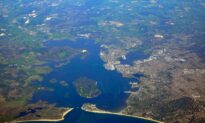 Public Urged to Avoid Poole Harbour After Oil Leak Causes Major Incident