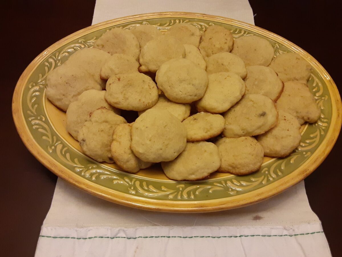 NextImg:The Family Table: Love Is a Batch of Grandma Edith's Banana Cookies