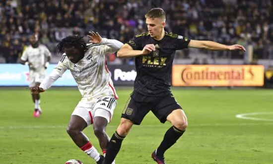 Denis Bouanga lifts LAFC over FC Dallas
