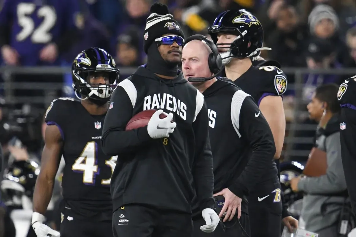 Baltimore Ravens quarterback Lamar Jackson (8) stands on the sideline during the first half against the Pittsburgh Steelers at M&T Bank Stadium in Baltimore on Jan. 1, 2023. (Tommy Gilligan-USA TODAY Sports via Field Level Media)